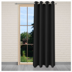 Verdunklungs-Vorhang Arjan in schwarz dekoriert im Fenster